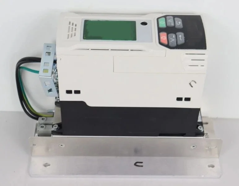 Servo Drive Frequency Inverter IP65 Industrial Automation M350GB16 M350RGB14 M350RGB16 M400-034-00073A M400-07401000