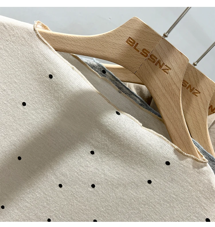 2026 Sommer Dünnes Schicht-Unterhemd Lässiges Allround-Oberteil Damen T-Shirt Aprikotfarben Gepunktet Ein-Schulter Langarm-Shirt – Detail 7