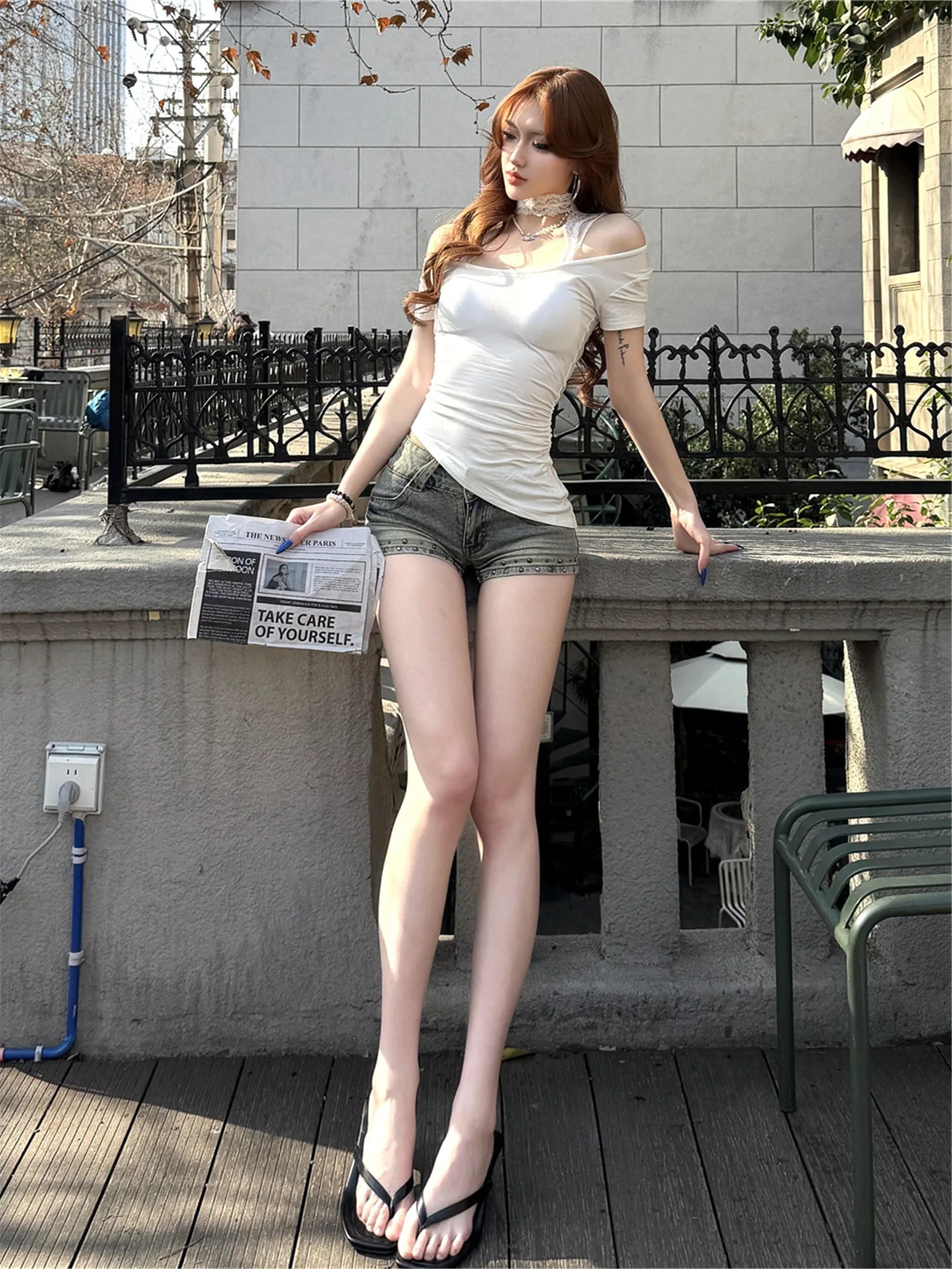 

Американские джинсовые шорты в уличном стиле с низкой посадкой, синие, женские, летние, утягивающие, с заклепками, из мягкого хлопкового денима