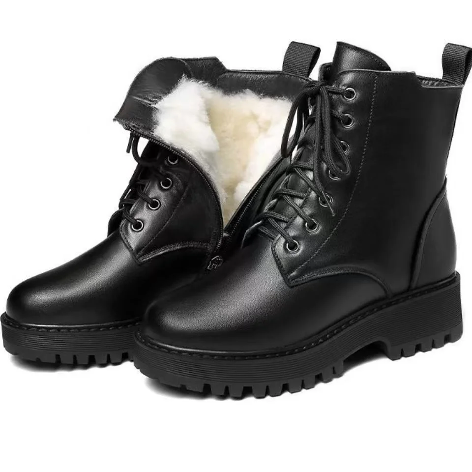 Botas curtas de fundo grosso para mulheres, couro macio impermeável, sapatos de algodão, botas de neve quentes, inverno, 42, 2022