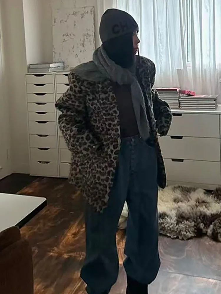 معطف Dongda Gate 2025 لخريف وشتاء جديد Sle معطف فرو خروف أنيق للنساء مع نمط بقعة مضاف من القطن كل مباراة