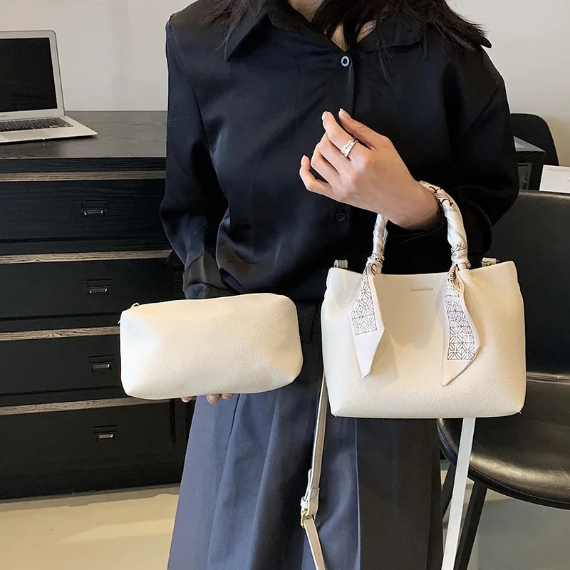 Advanced texture, fashion, simplicity, Tote bag, women's 2023 new spring and summer Joker, niche and popular one-shoulde