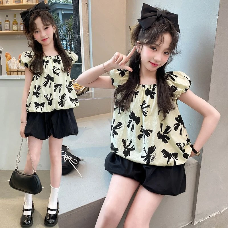 

Летний комплект для девочек 2026: блузка с цветочным принтом и шорты-баллоны, легкий комплект из 2 предметов для повседневной носки