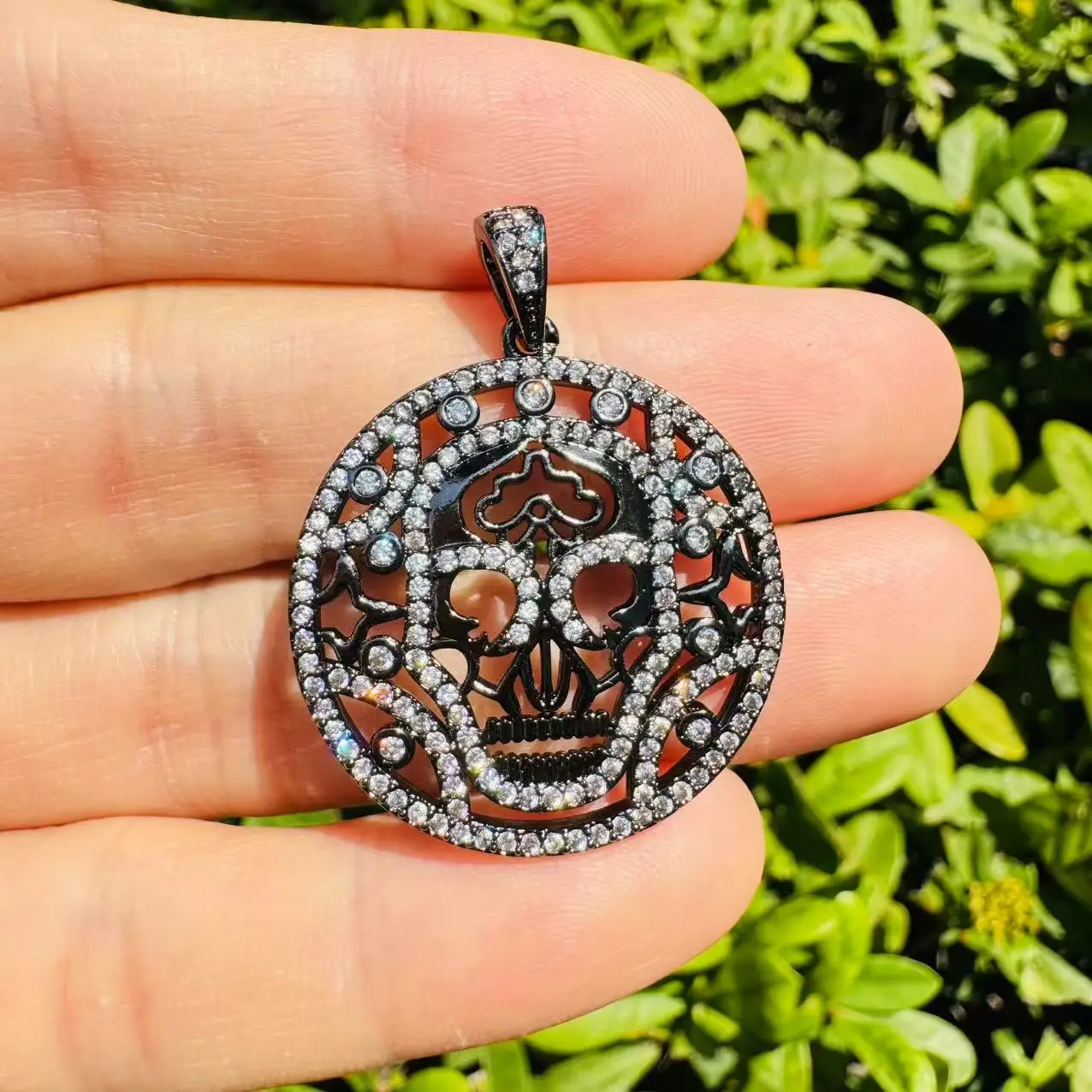 

5Pcs Zircon Pave Copper Skull Charms Día de Los Muertos Calavera Craftsmanship Gift for Jewelry Making
