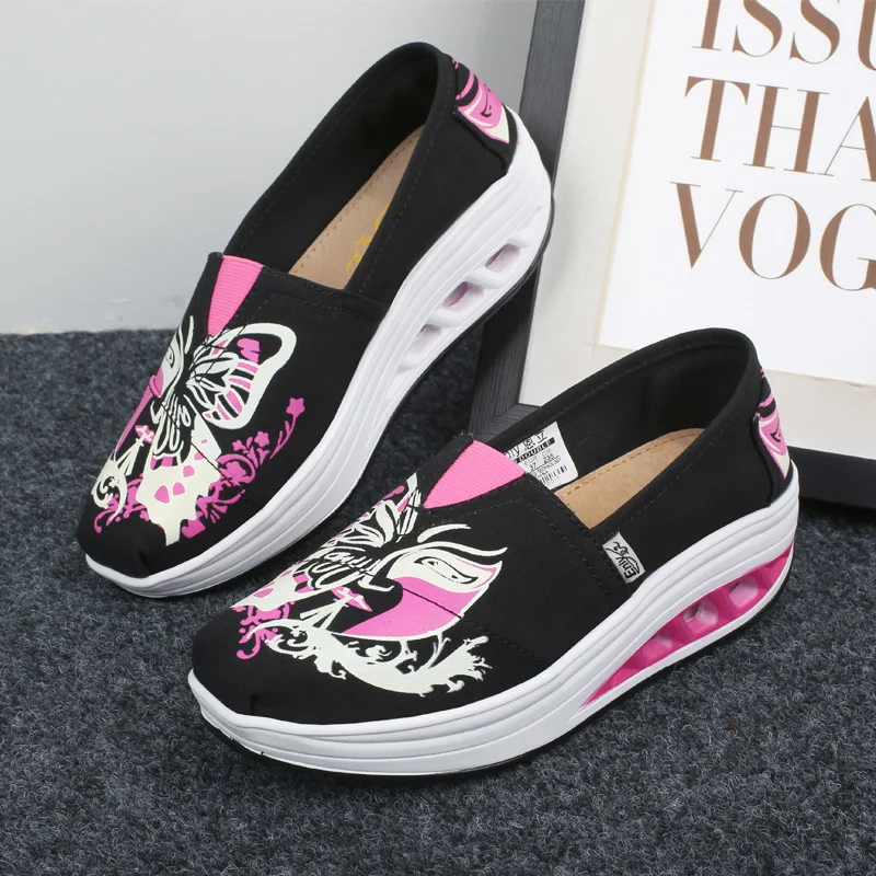 2023 New Womens Loafers Fashion Ethnic Style Casual Shoes Hand-Painted Classic Canvas Shoes Convenient Slip on Walking Sneakers