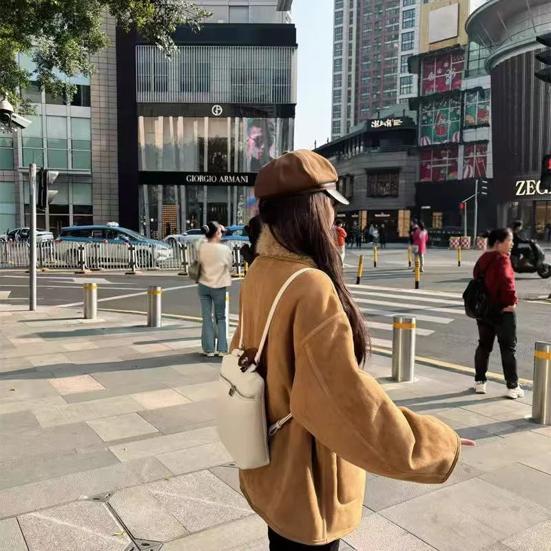 

Parka Quilt Overside Womens Pressed Look Ironed Appearance Wrinkle Resistant Design Smooth Surface Neat Finish Clean Aesthetic