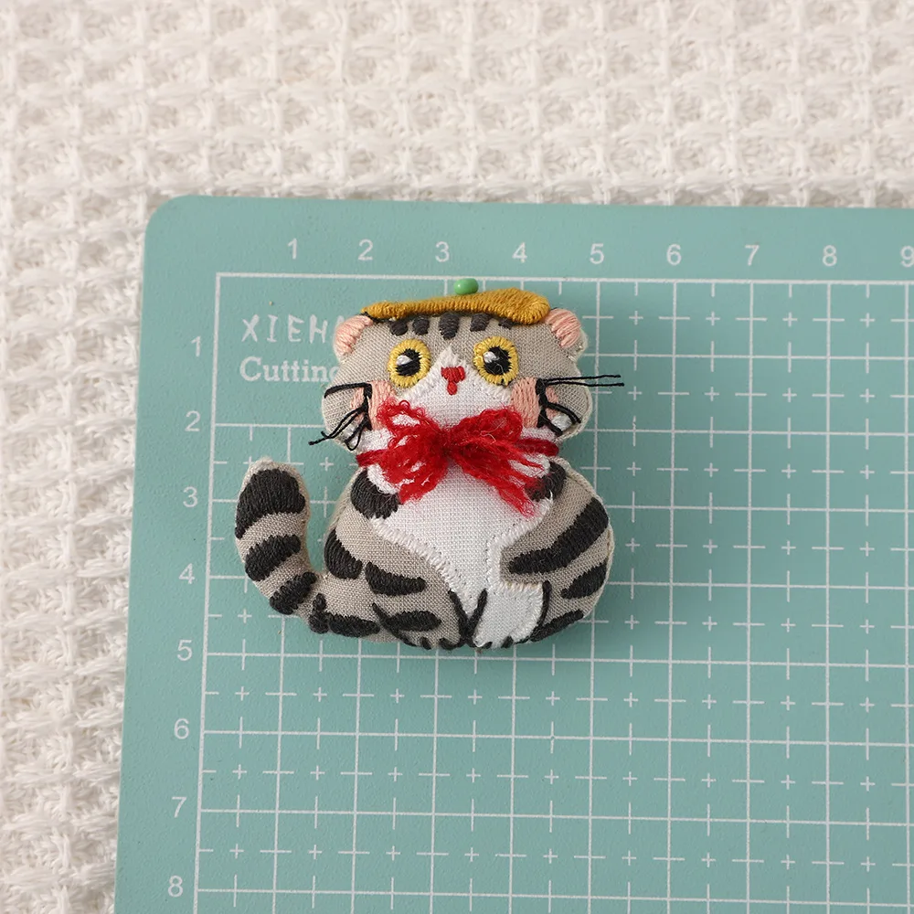 Brooch Pin DIY Cute Animal Cat Lion Giraffe Cotton Filled Fabric Kids Hair Clip Shoes Socks Decor Small Multicolor Lightweight