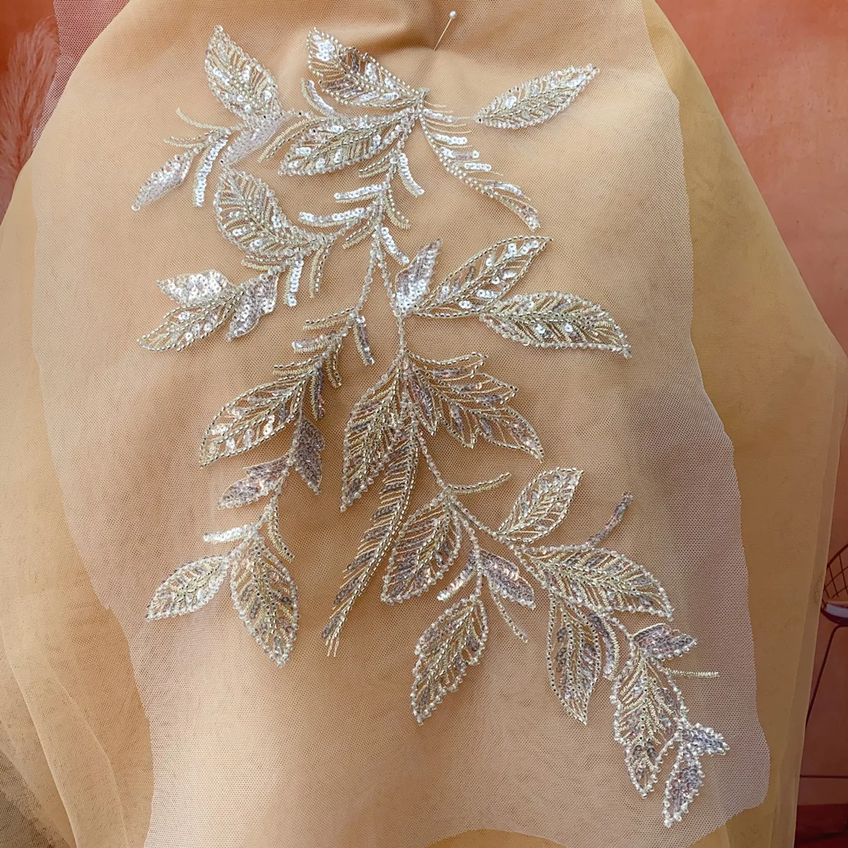 

2 pieces Leaf Flower Embroidered Sequined 3D Beaded Silver-White Fabric Patches for Wedding Dresses and Veils