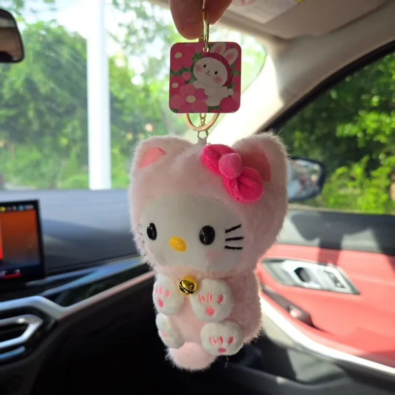 Uroczy breloczek z pluszową lalką Hello Kitty, modny, kreskówkowy wisiorek KT do plecaka z dzwoneczkiem, ozdoba do torby, zabawka dla dzieci, prezent na święta.