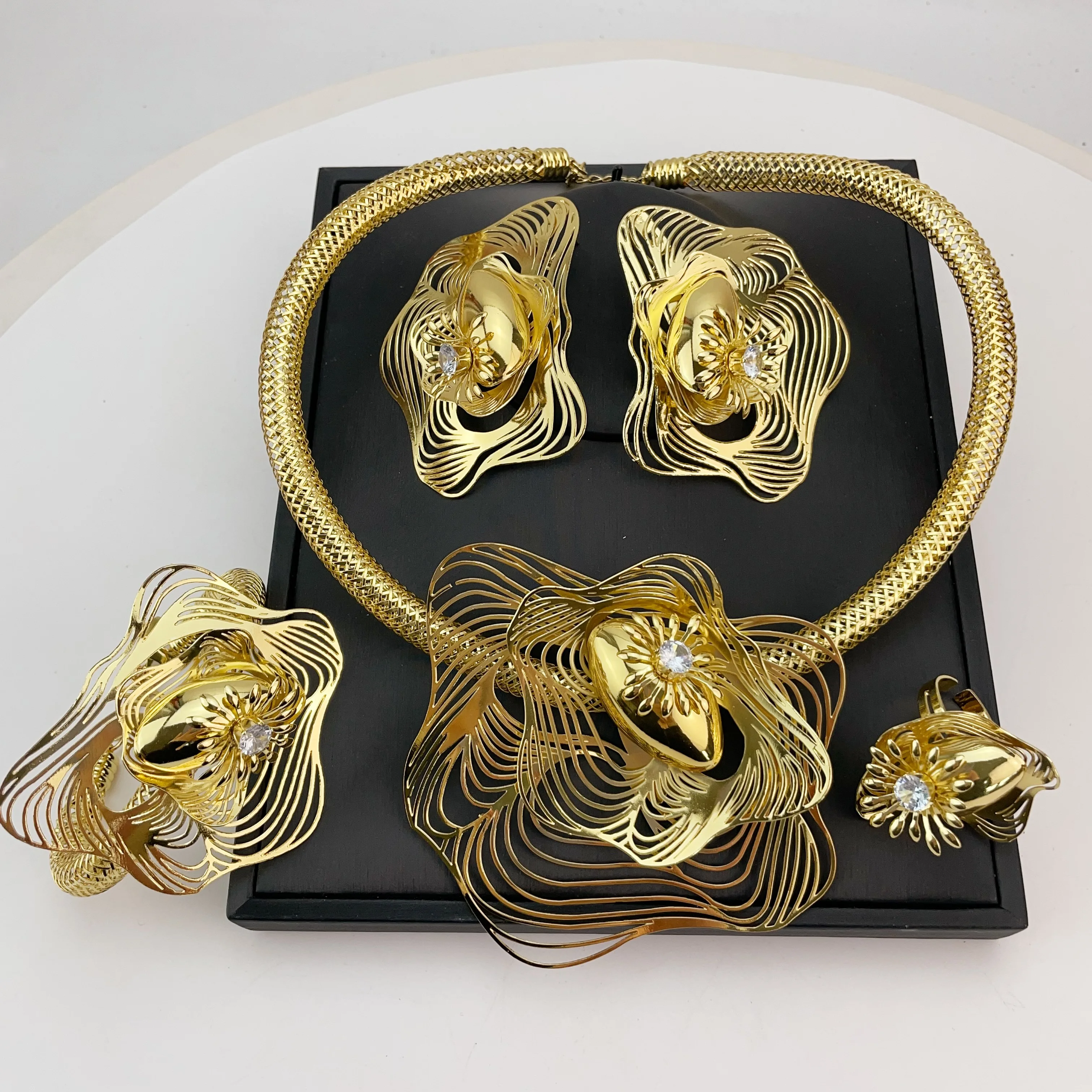 set-di-gioielli-di-moda-di-nuova-tendenza-set-di-braccialetti-per-orecchini-a-forma-di-cuore-set-di-gioielli-da-sposa-per-feste-da-donna-fhk24316