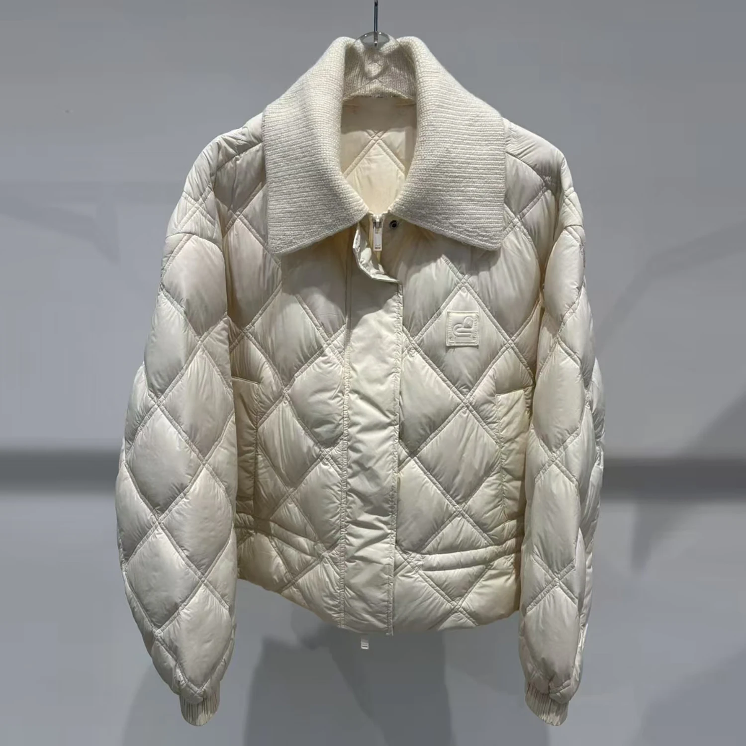 

Высококачественный женский жгут с воротником-стойкой и ромбовидной строчкой для зимней теплой верхней одежды, стандартной посадки для поездок на работу