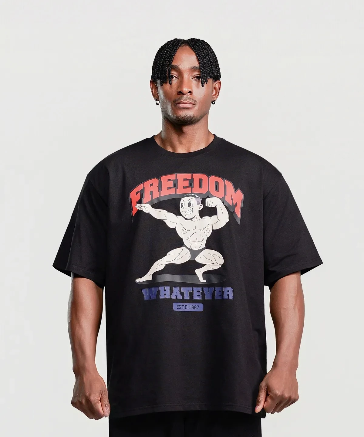 FREEDOM Signature Biceps Man T-Shirt mit Aufdruck, GYM Grafik, Baumwoll-T-Shirt, hochwertiger, luxuriöser Unisex-Stil, sowohl für Männer als auch für Frauen. – Detail 2