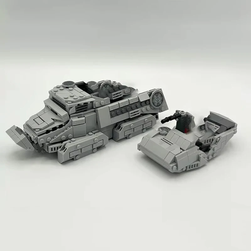 

632MOC Famous Movie Riot Tank Armored Flying Car Model, DIY Assembly Building Block Toy, Children's Birthday Gift.