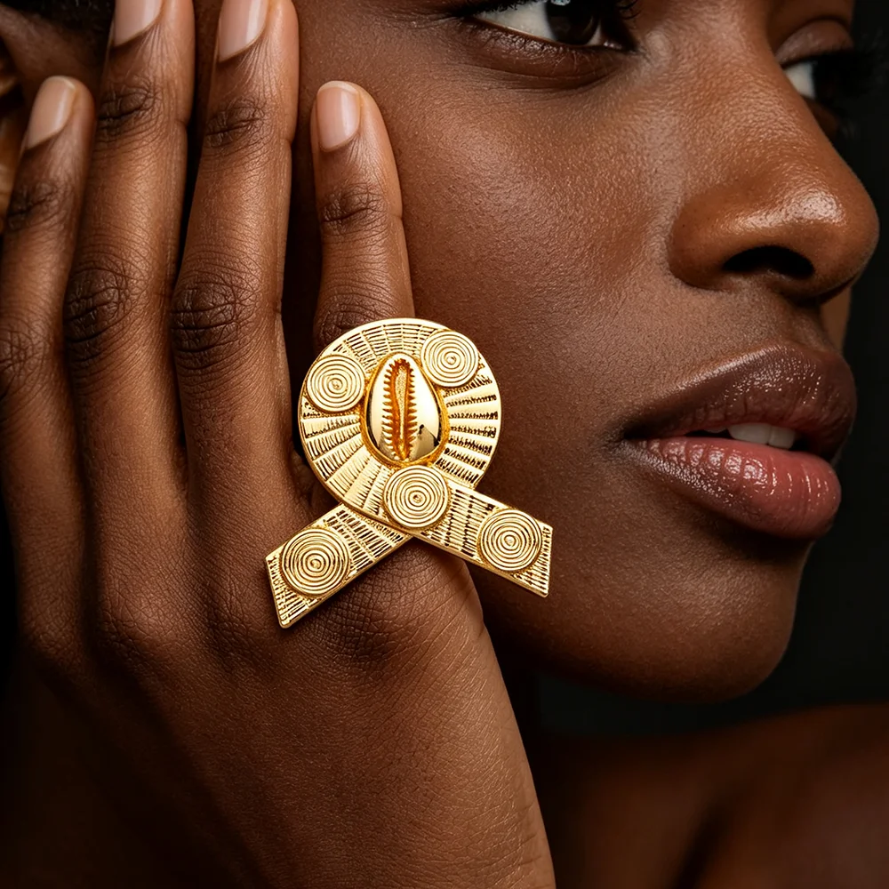 Luxuriöses 18K vergoldetes Muschel-Ohrringe- und Ring-Set für Damen, luxuriöse Hochzeits- und Party-Accessoires, Geschenk für die Braut. – Detail 3