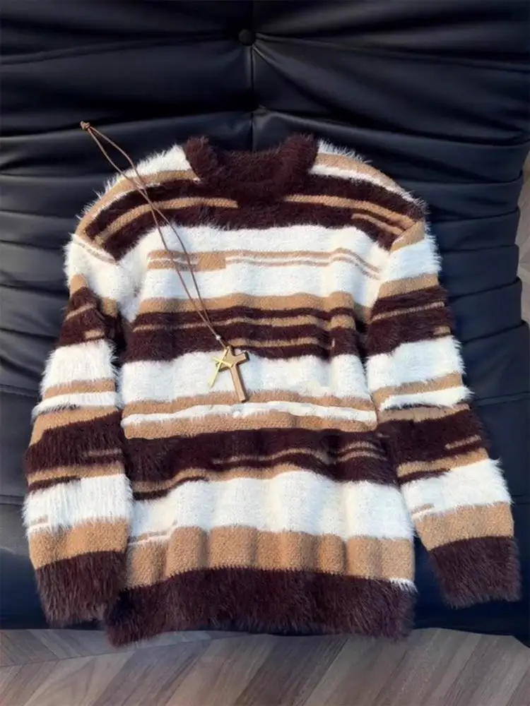 

Men's Winter Thiened Lazy Sle Soft Mouton Knitted Sweater Striped Casual Faion Inner irt American Sle Loose Fit