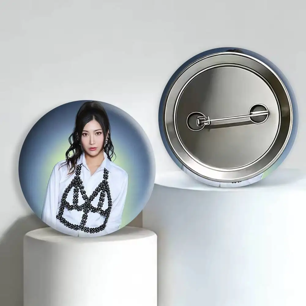 KPOP Singer E-EJAE Golden  Button Pins Backpack Clothing Decor Brooch Badge Jewelry Gifts for Kids - view 4
