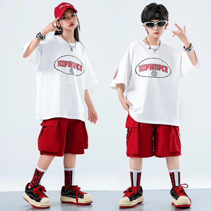 زي أداء رقص الهيب هوب للأطفال في الشارع، تي شيرت بأكمام قصيرة للأولاد، بدلة شورت أحمر للفتيات، عرض أزياء وسيم