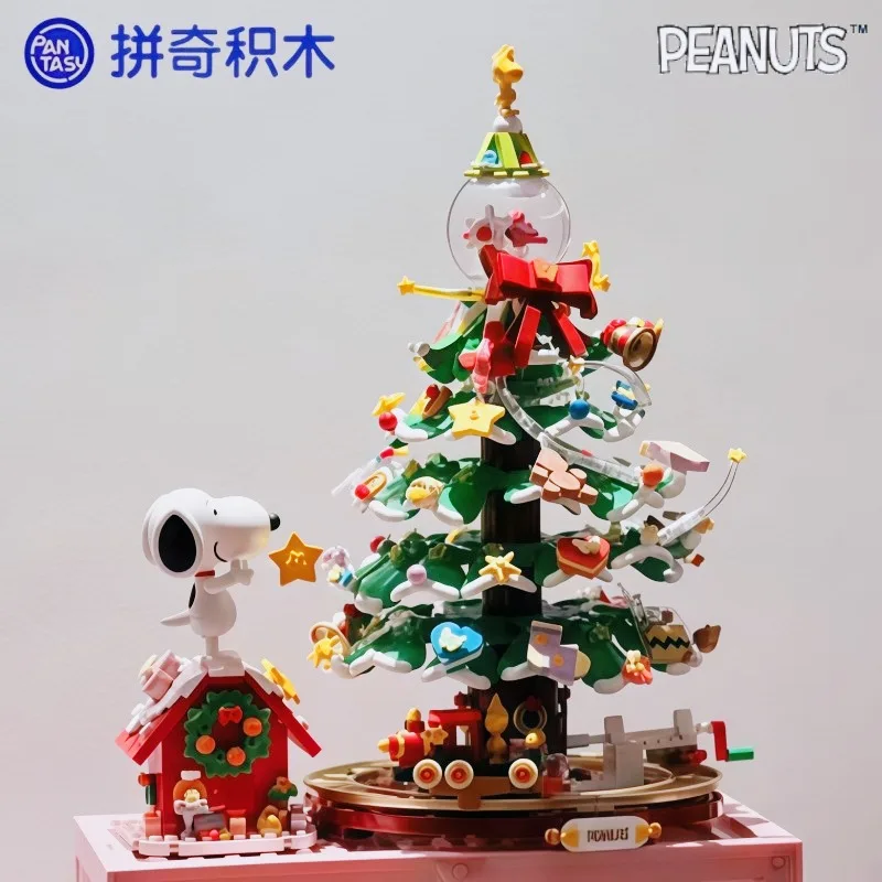 

Pantasy Snoopy Christmas Tree Building Blocks - Cute Anime Cartoon Toy Model Desktop Ornament Children's Holiday Gift