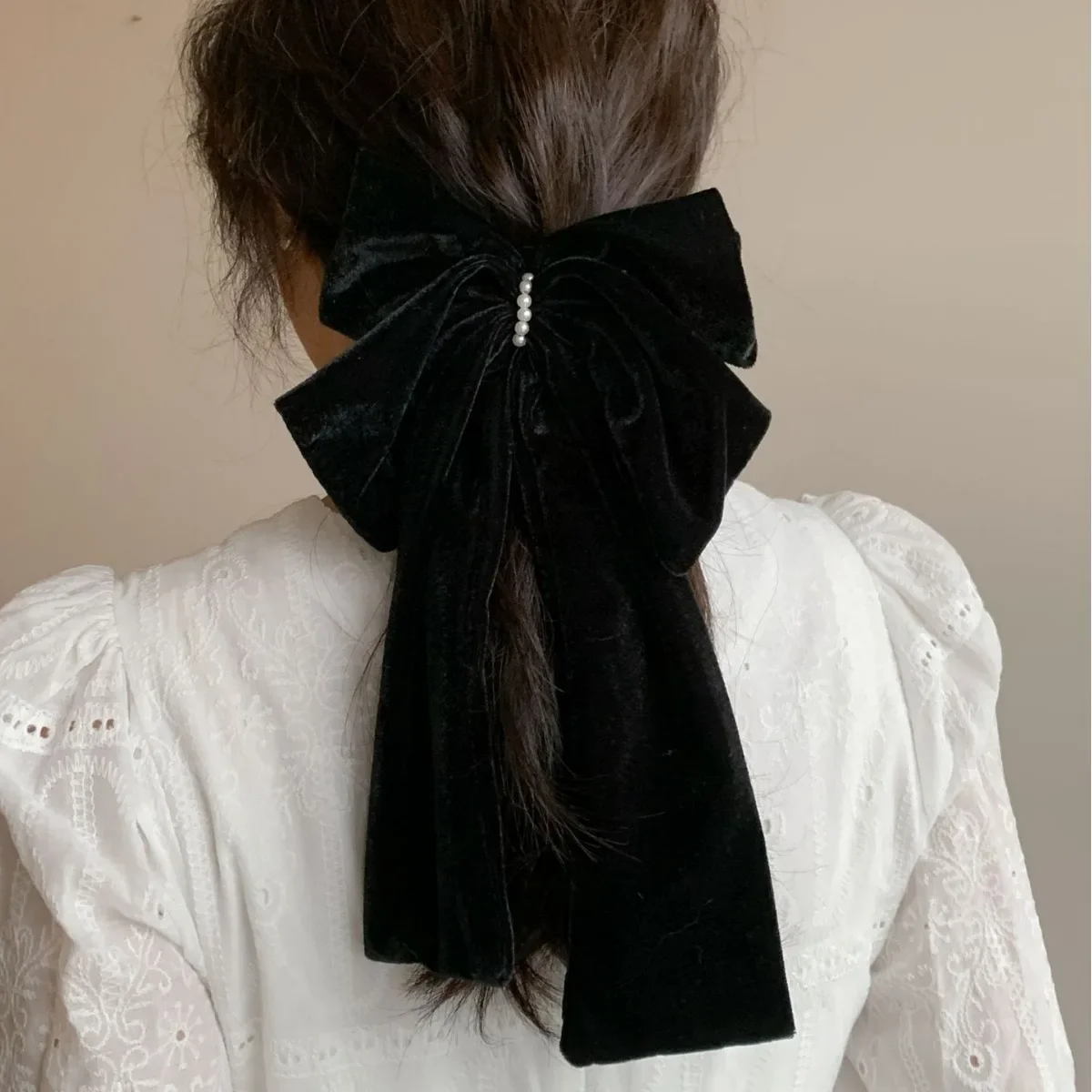 

Premium Black Velvet Double Layer Ribbon Bow Spring Hair Clasp for Women Classic Chic Hair Accessory