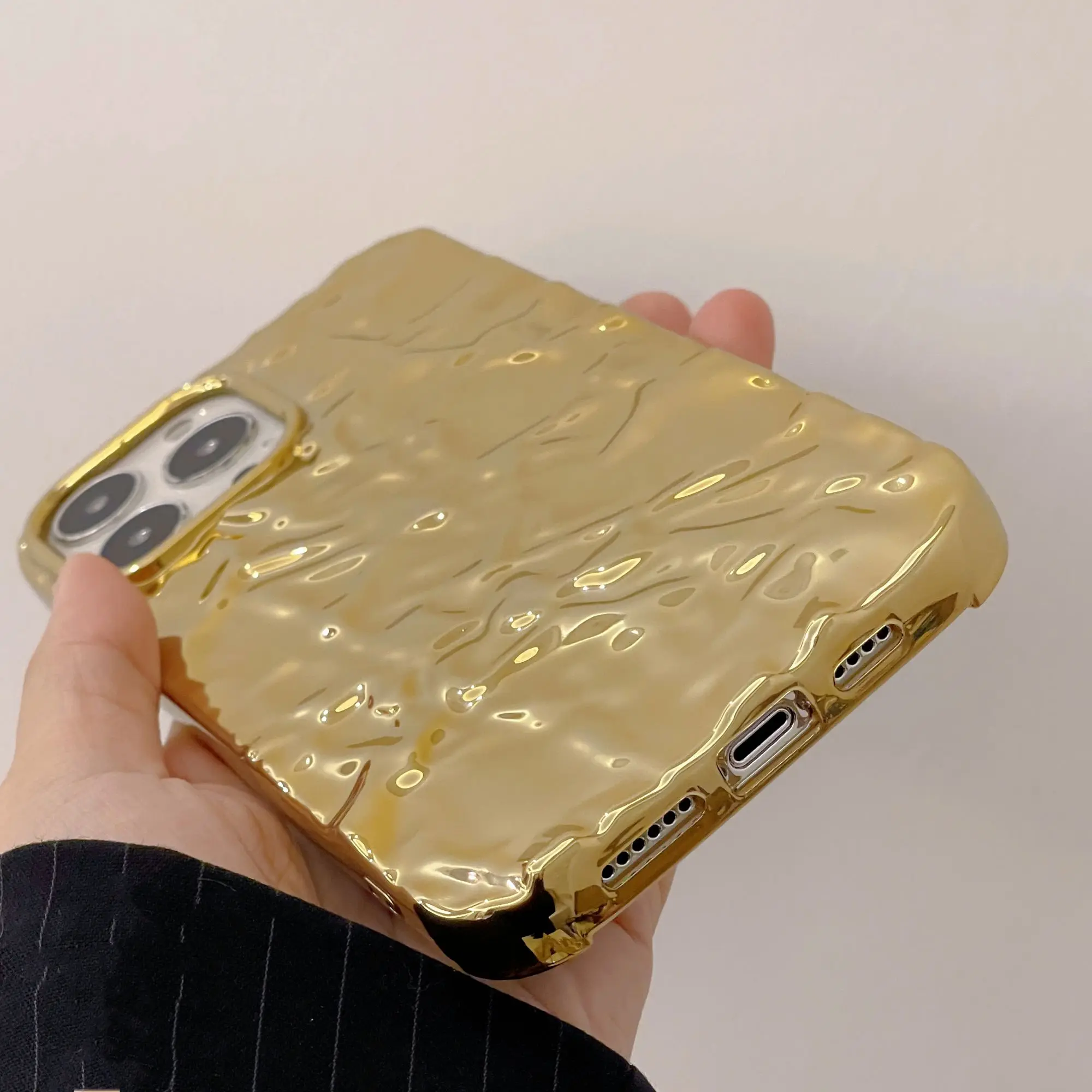 Luxury Plated Gold Tin Paper Phone Case for iPhone 16 Pro Max Plus 15 14 13 11 12 Pro Max X XS Max XR Shockproof Soft Cover Men