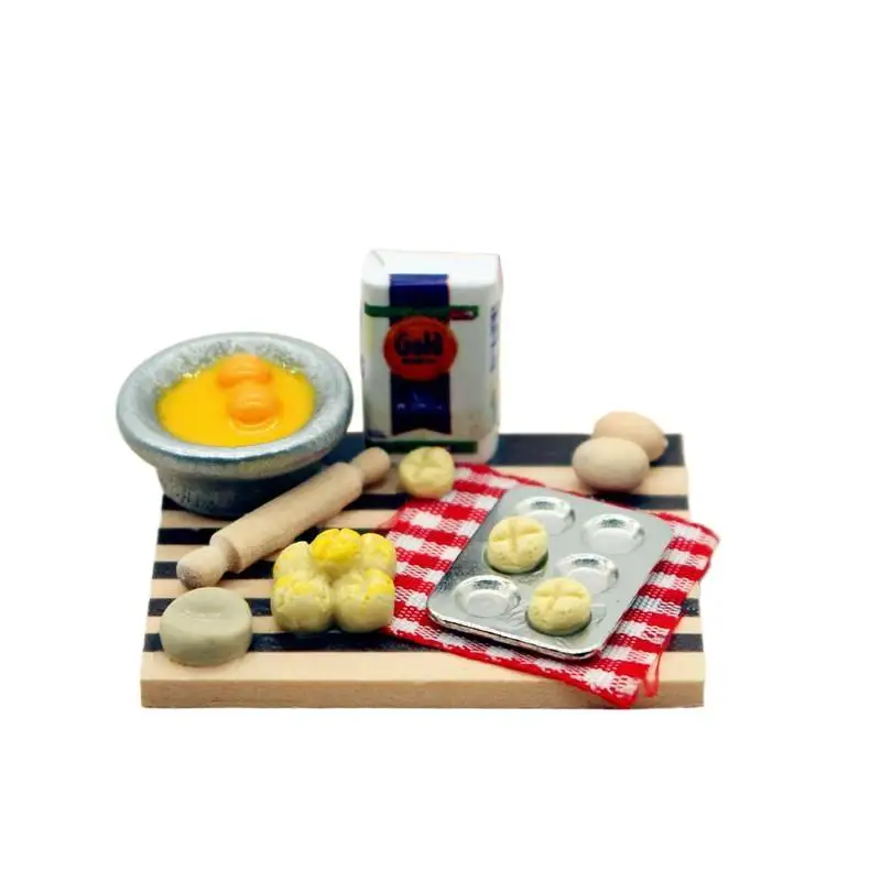Accessorio da cucina Bambini Giochi di finzione Giocattoli Casa delle bambole Giocattolo alimentare Pasticceria Stazione Uovo Latte Pane Tagliere Modello in miniatura