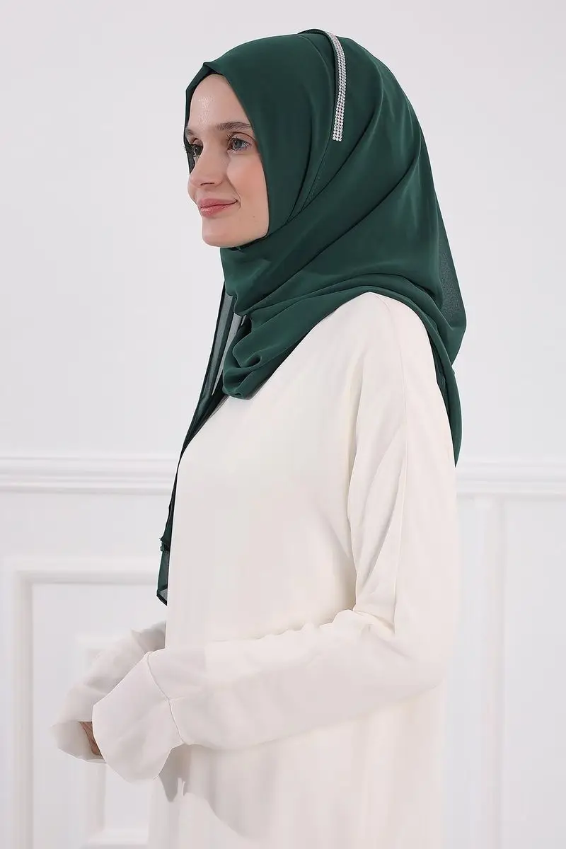 Practical chiffon shawl green