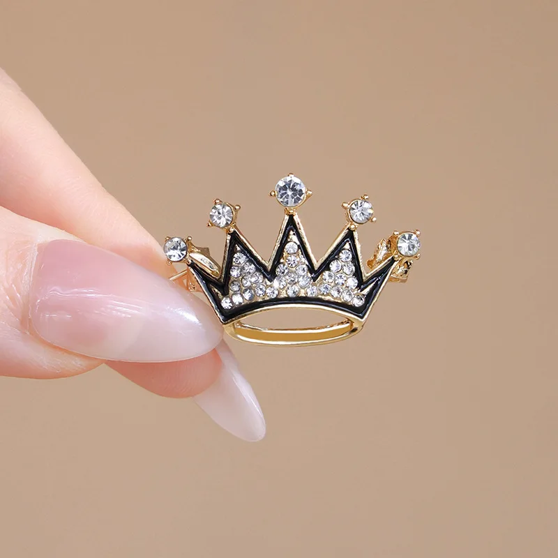 Vintage Kronen-Brosche für Damen Goldfarben Schwarz Emaille Klare Strass-Kristalle Eleganter Edler Stil Anstecknadel Schmuck Geschenk