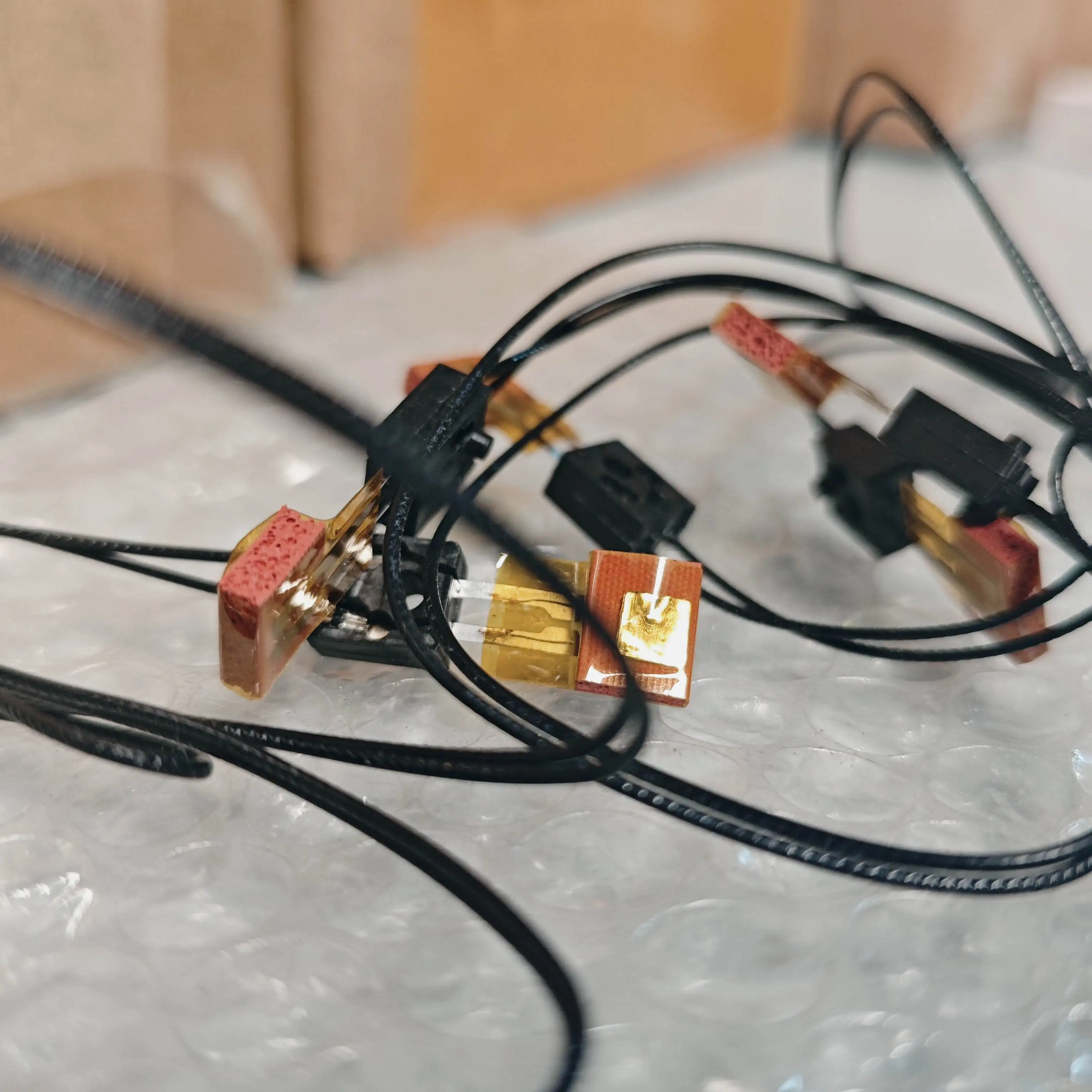 

1pcs A1UDR71011 Fuser Thermistor for Konica Minolta bizhub 223 283 363 423 7828