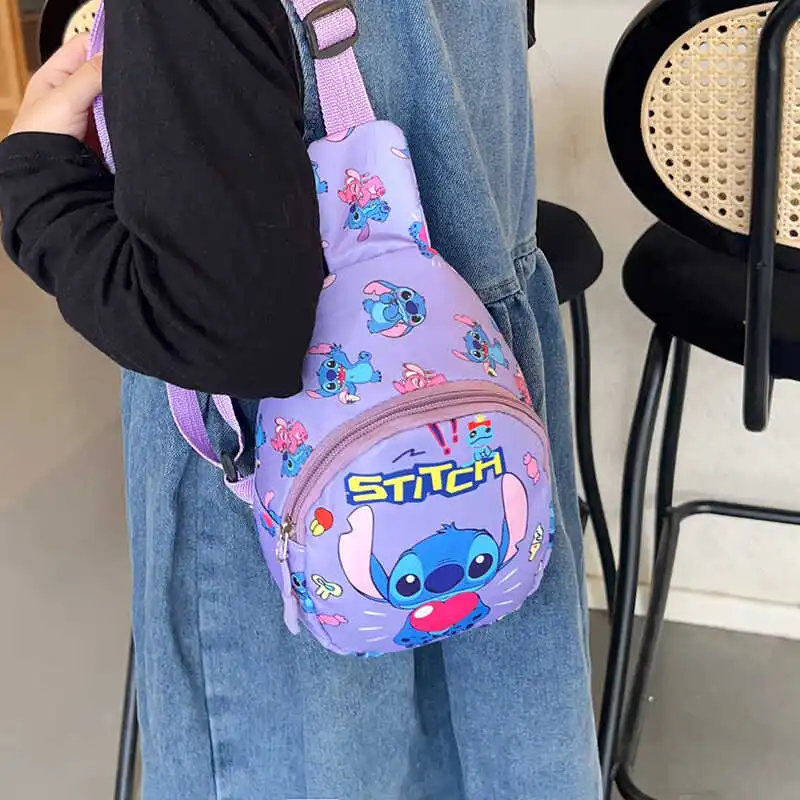 Borsa a tracolla Anime Stitch Borsa portaoggetti per accessori da viaggio Disney Borsa a tracolla con decorazione simpatico cartone animato per compleanno di ragazze dei ragazzi