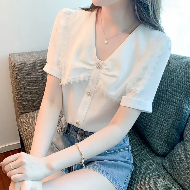 Sweet Fashion Lace Spliced V-Neck Solid Color Button Pullovers Summer Shirt Women\'s Clothing Casual Short Sleeve Ladies Blouses