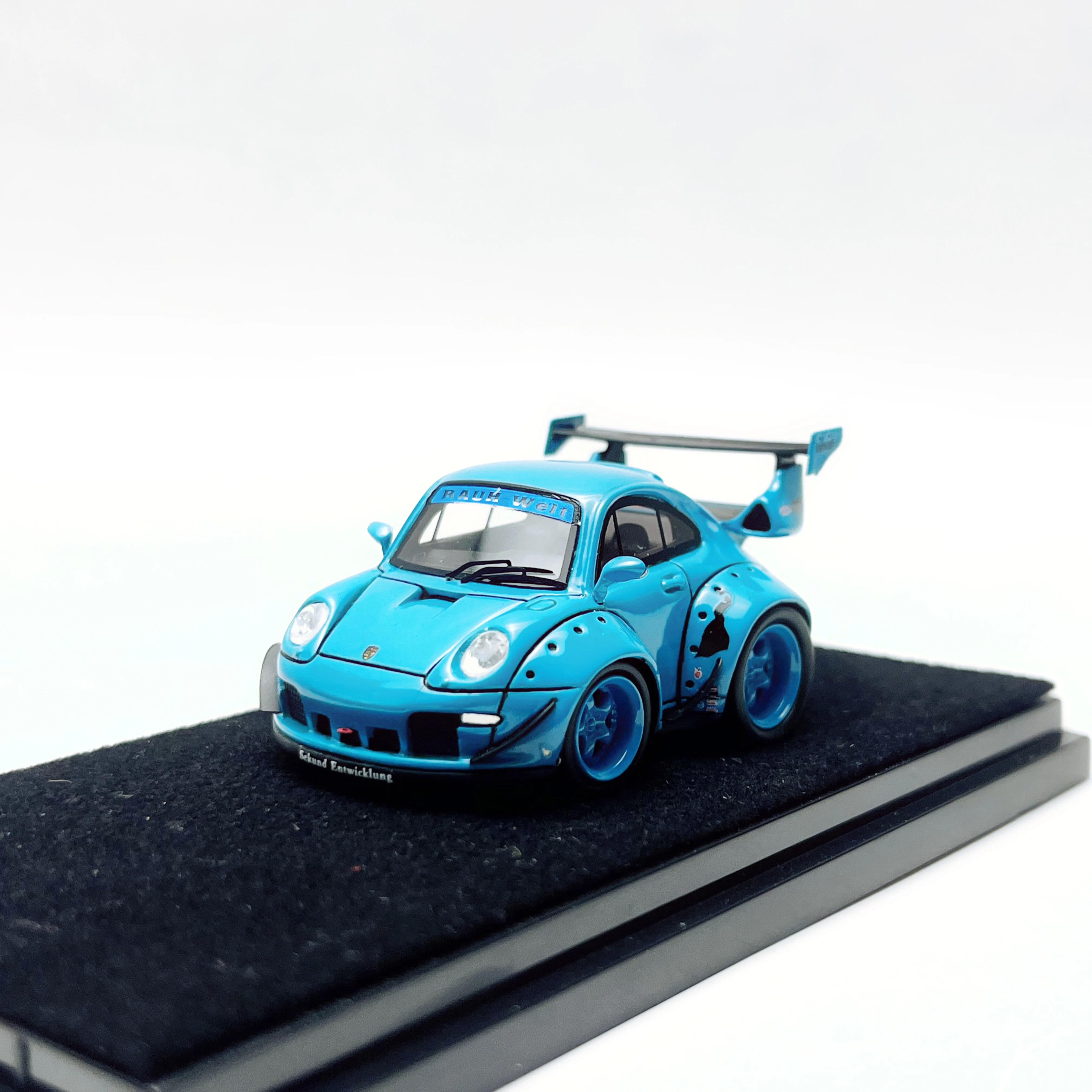 

LITTLE EGG 1/64 Scale 911 Modified Wide-body RWB 993 Q Car Resin Car Model Collectible Toy Gift Souvenir Display Ornament