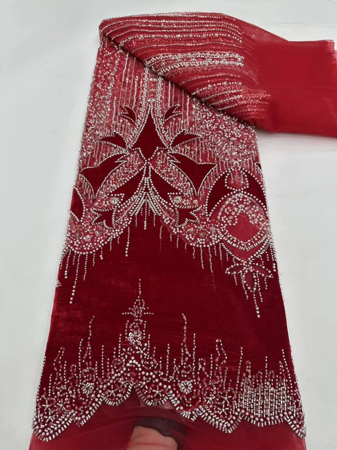 

2025 African Nigerian Velvet Lace Fabric High-Quality Embroidery Lace French Tulle Lace Fabric Sequins Beaded for Bridal Dresses
