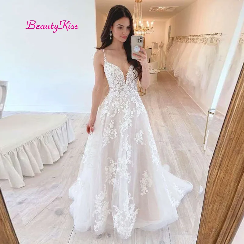 فستان زفاف أنيق يزين الدانتيل السباغيتي حزام ألف خط فساتين الزفاف بوهو فستان عروس Vestido De Noiva