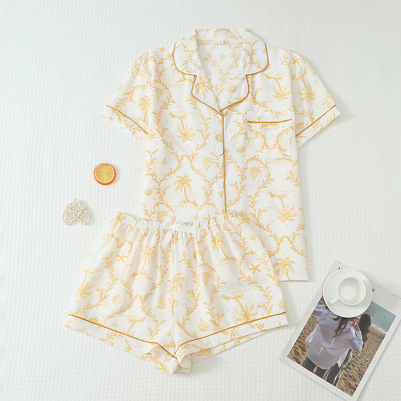 Two-Piece Comfortable Set with Palm Tree and Boat Print, Short-Sleeved Collared Top with Pockets and Bow Shorts, Women's Pajama Loungewear Set Suitable for Home Use