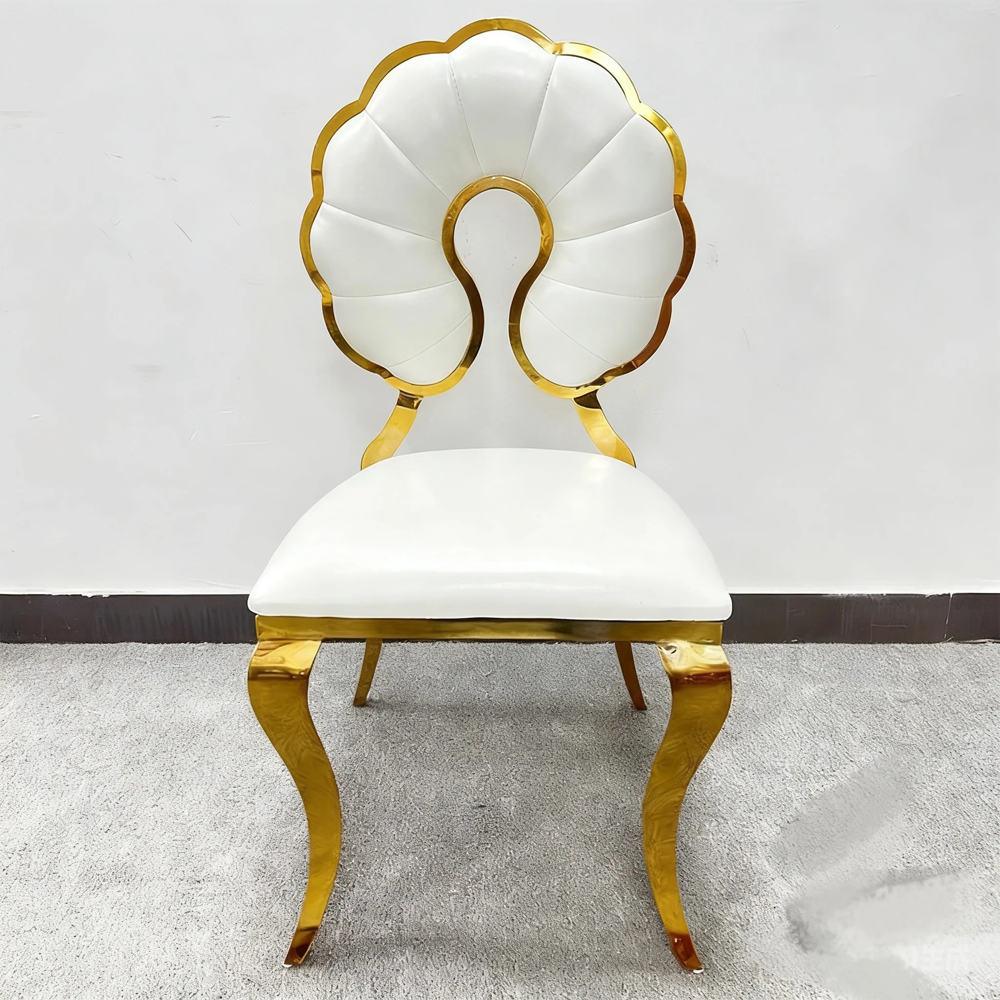 High-End Modern Banquet Chair New Design WHite Leather Gold Stainless Steel Stackable Dining Chair for Hotels