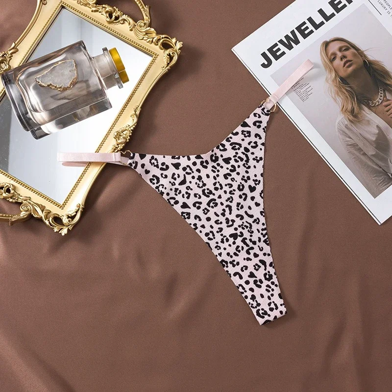 منخفضة الخصر الحرير الجليد عارية سلس متعة ثونغ مثير وساخن على شكل حرف T الرياضة اليوغا السراويل مثلث غير مرئية