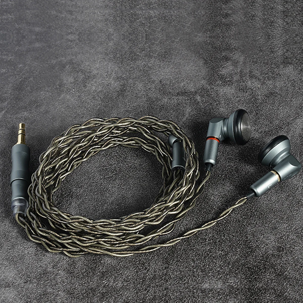 Yincrow Buffalo In-ear Earphone 15.3mm Topclass Dynamic Driver IEM 3.5mm+4.4mm Plug MMCX Connector Music DJ Bass Earbud