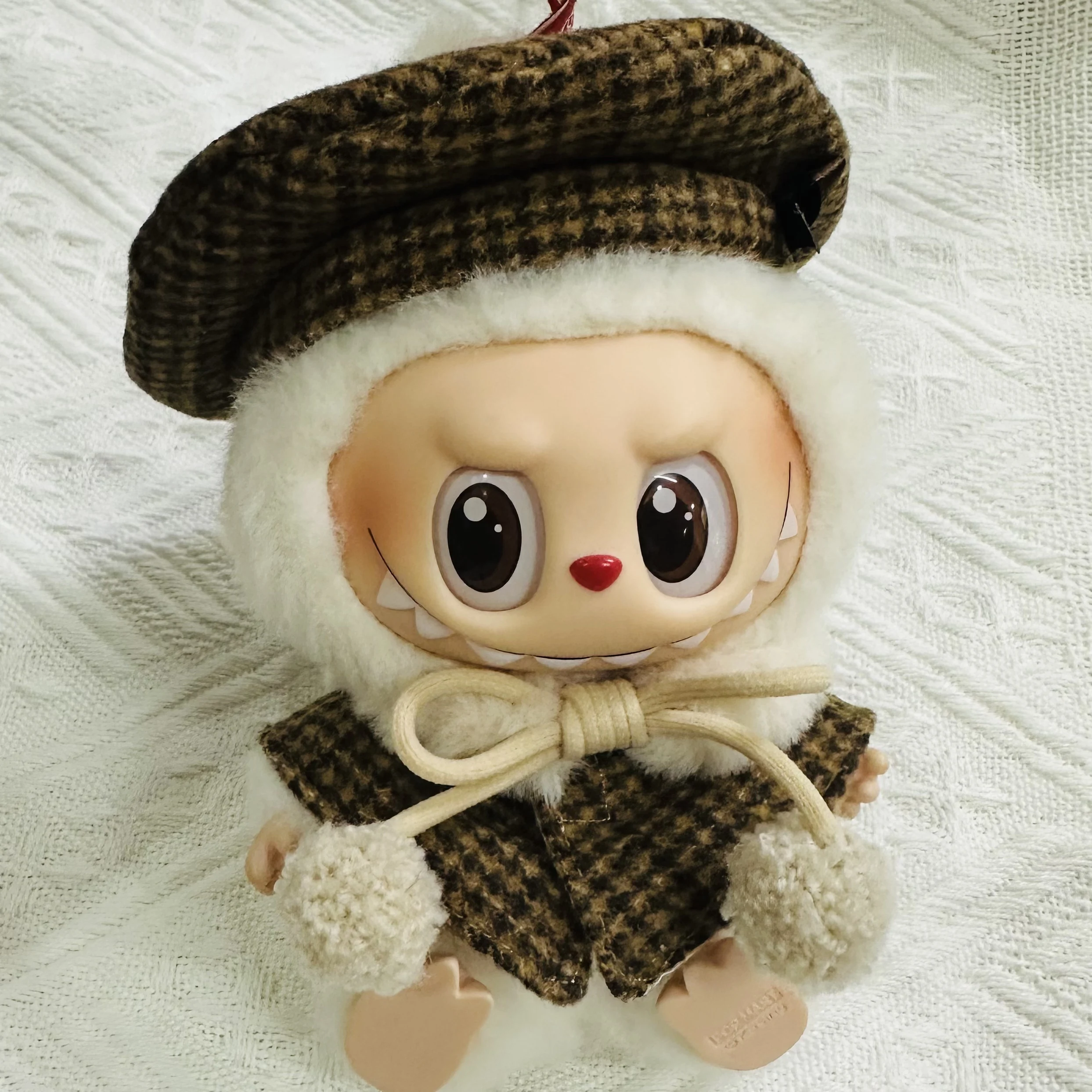 

Мини-кукольная одежда, аксессуары для корейки Kpop Exo 15-17 см Labubu, классическое платье в сетку, комплект плащей, берет, одежда в подарок