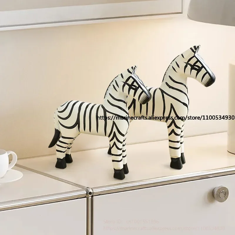 

Nordic Simple Set of Two Zebra Wood Ornaments, Office Desktop Decorations, Photo Props, Handicrafts