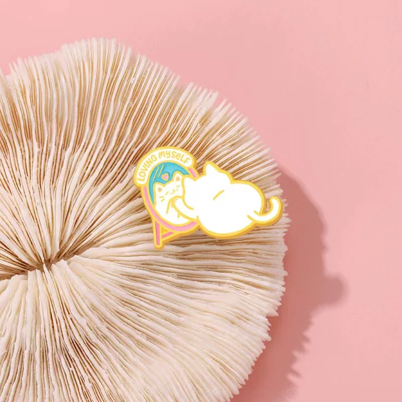 Cat In Mirror Enamel Pins Custom Self-Love Brooch Lapel Badges Backpack Fun Animal Accessories Jewelry Gift for Friend Wholesale image 4