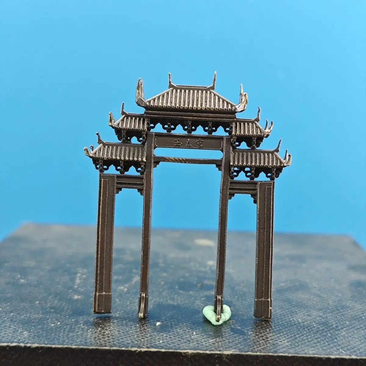 

Brass Ancient Style Pavilion Gate Ornament Landscape Bonsai Fish Tank Decor