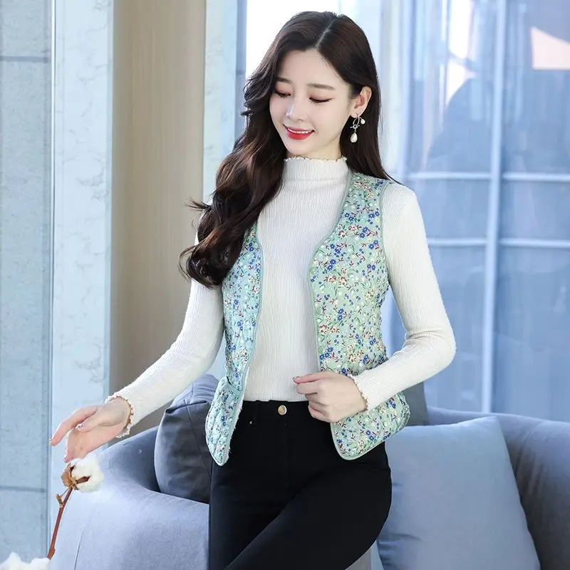 2026 Arrival Autumn Winter Down Cotton Floral Print Vest Thickened for Cold Proof Slim Fit and Multi Purpose Stylish Waistcoat