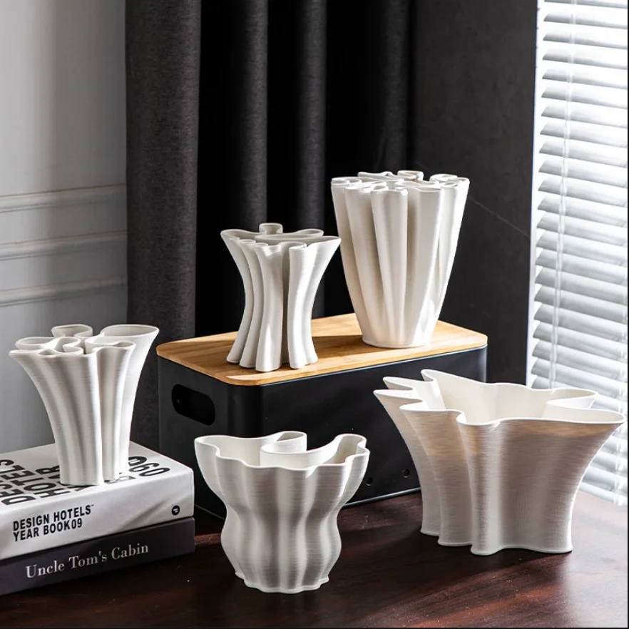 Kreative 3D-Textur-Druck Keramikvase mit Faltenoptik, Moderne Unregelmäßige Kunstvase, Tischblumenarrangement, Heimdekoration