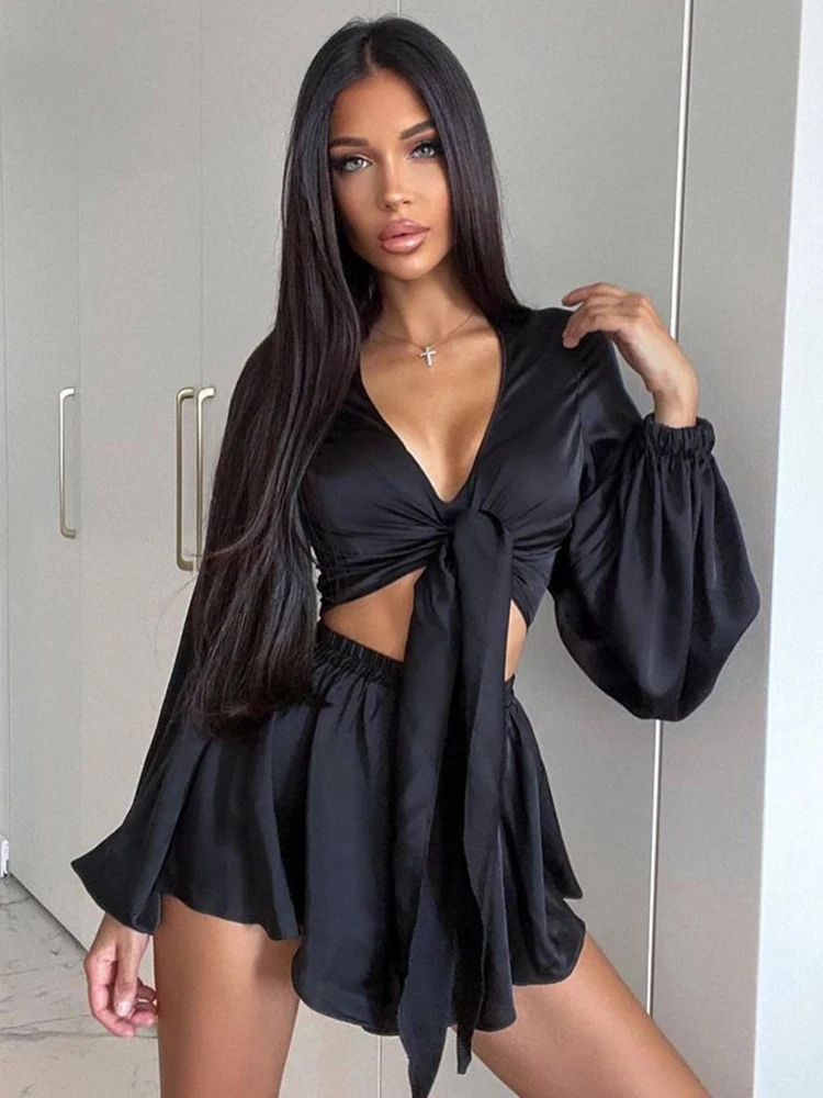 Lace Up Sexy Two-Piece Shorts Set Long Sleeved Tank Top Women\'s Sweet Spicy V-neck Shirt Women Summer High Waisted Wide Short