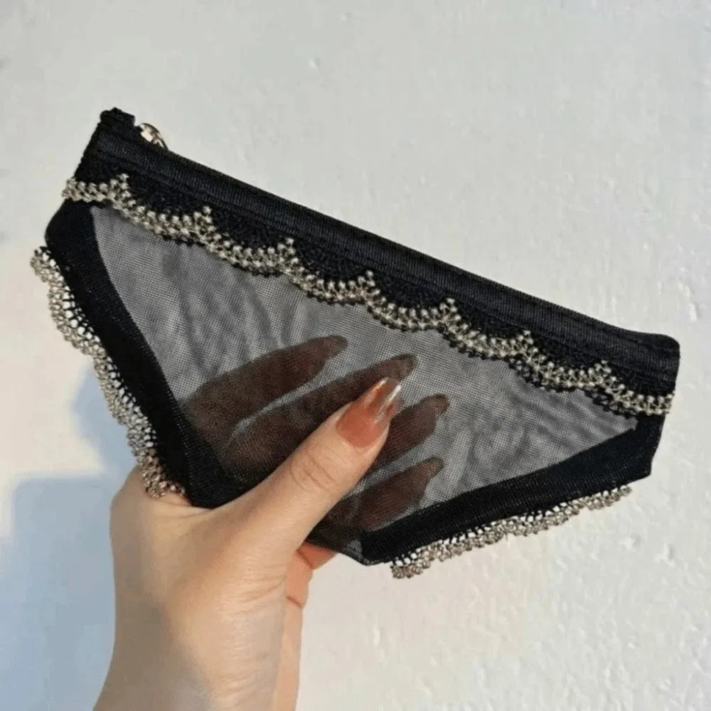 Einzigartige Slip-förmige Kosmetiktasche Transparente Netz-Make-up-Aufbewahrungstasche Y2K Spitzen-Herz Toilettentasche für Reisen – Detail 5