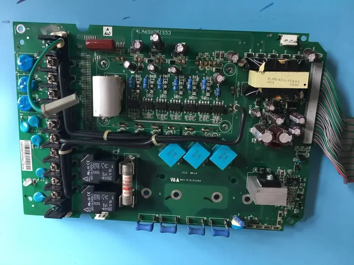 

4LA69X051S53TE инвертор серии 7200MA, плата питания 7,5-11 кВт, плата драйвера, объединительная плата материнской платы