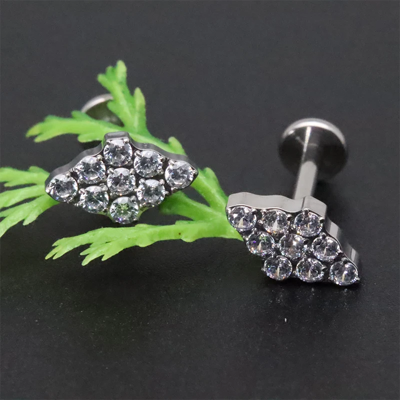 

ASTM F136 Titanium Labret Lip Piercing Jewelry Four-pointed Star Cubic Zirconia Ear Studs Cartilage Helix Tragus Conch Earrings