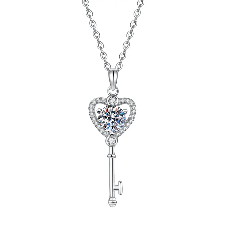 

XL357 Lefei Fashion Luxury Trendy Classic White 1Ct Moissanite Heart Key Necklaces For Charm Women 925 Silver Party Jewelry Gift