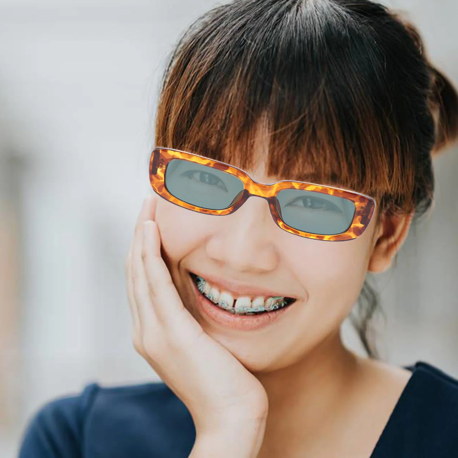 

1pc Square Adult Fashion Sunglasses Beach Photo Prop Eco-Friendly Lightweight Unisex Sun Shades Travel Frame Glasses