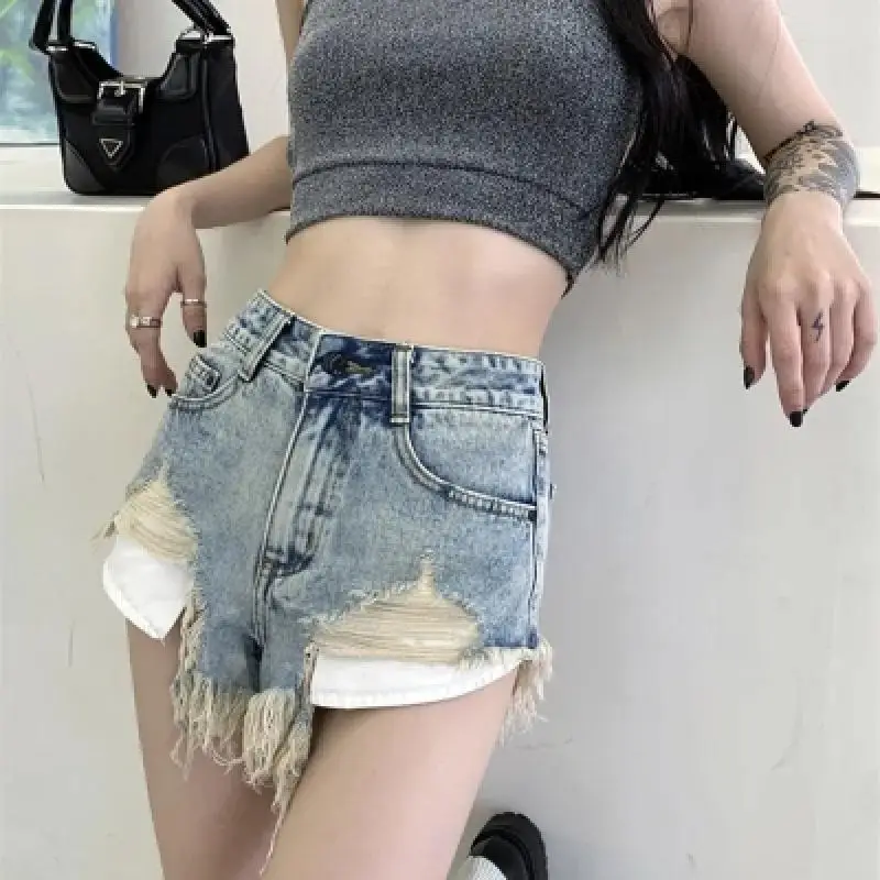 

2024 Sexy Women's Jeans Denim Booty Shorts Clubwear Super Short Feminino Skinny Hole Low Waist Short Women's Clothing